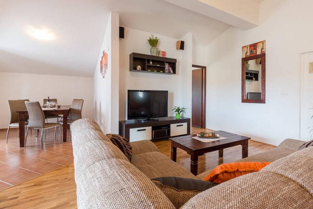 Apartment Rustic Dream Pula